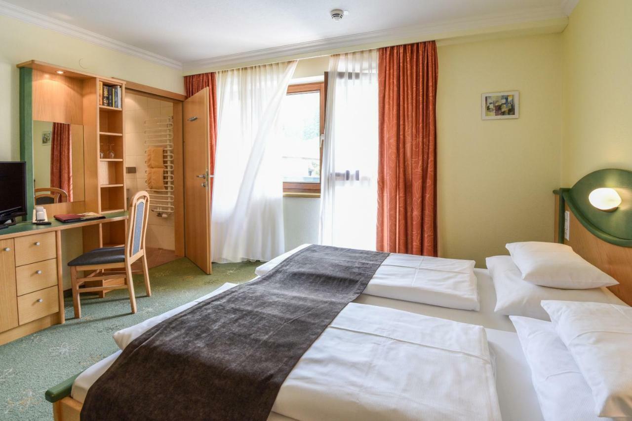 Hotel Mitterhofer سخلادميخ المظهر الخارجي الصورة