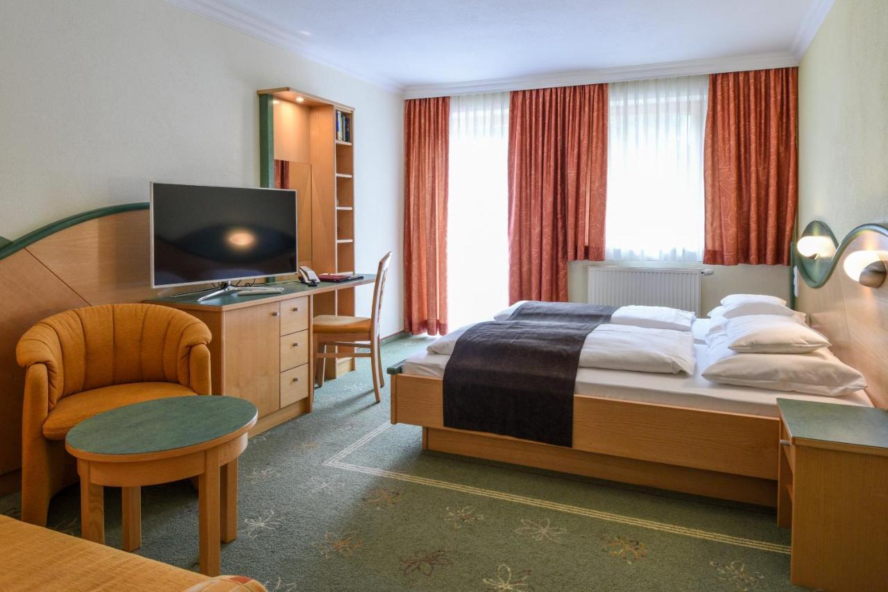 Hotel Mitterhofer سخلادميخ المظهر الخارجي الصورة